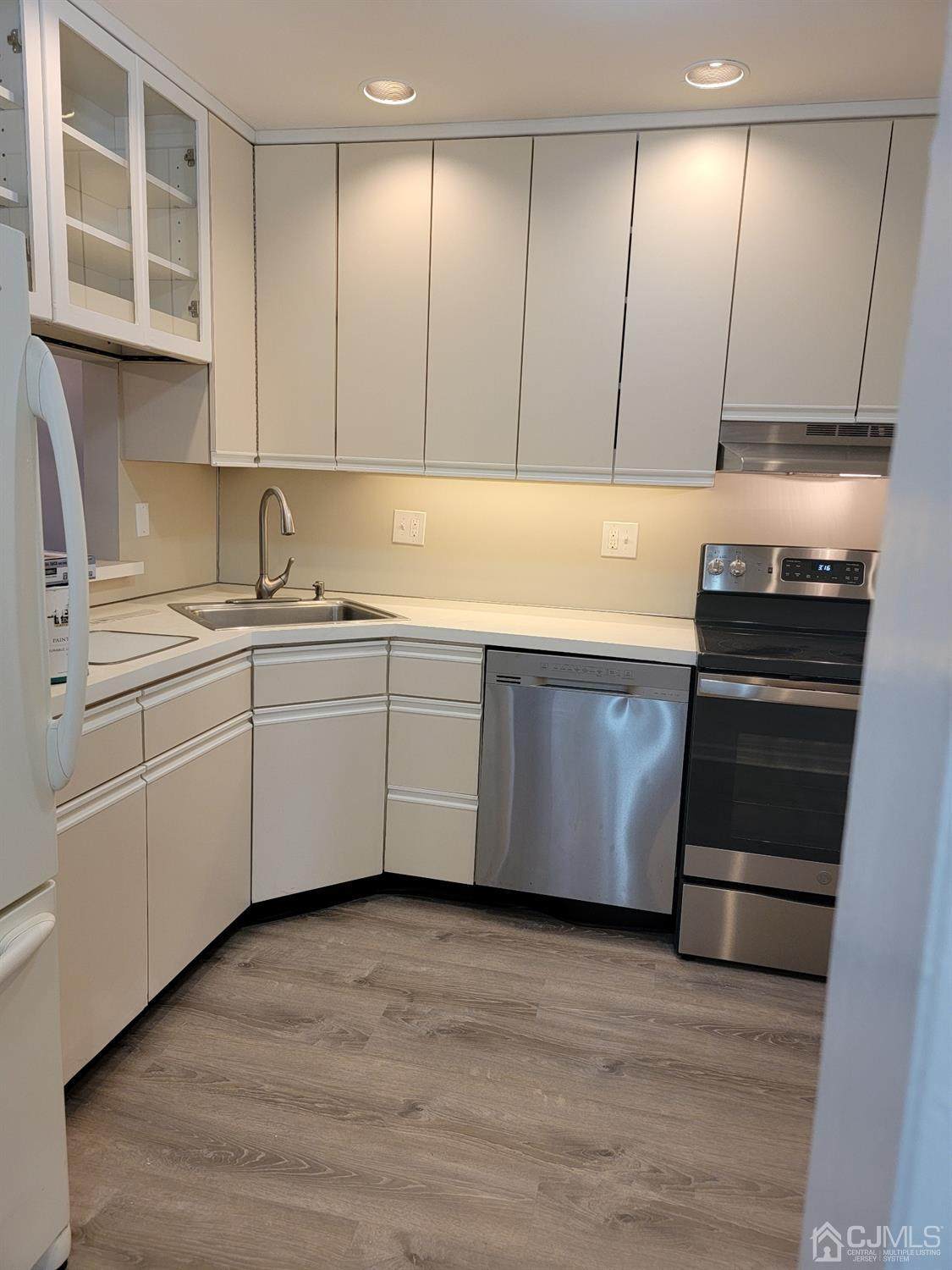5 Twin Rivers Drive - Photo 1