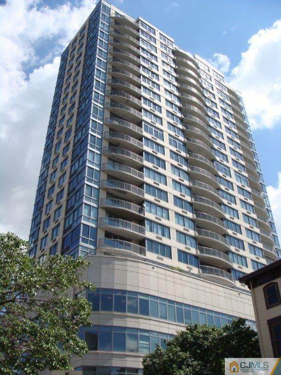 1 Spring Street - Photo 1