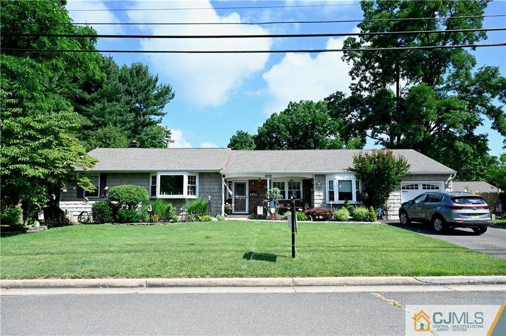 230 Hendricks Boulevard - Photo 1
