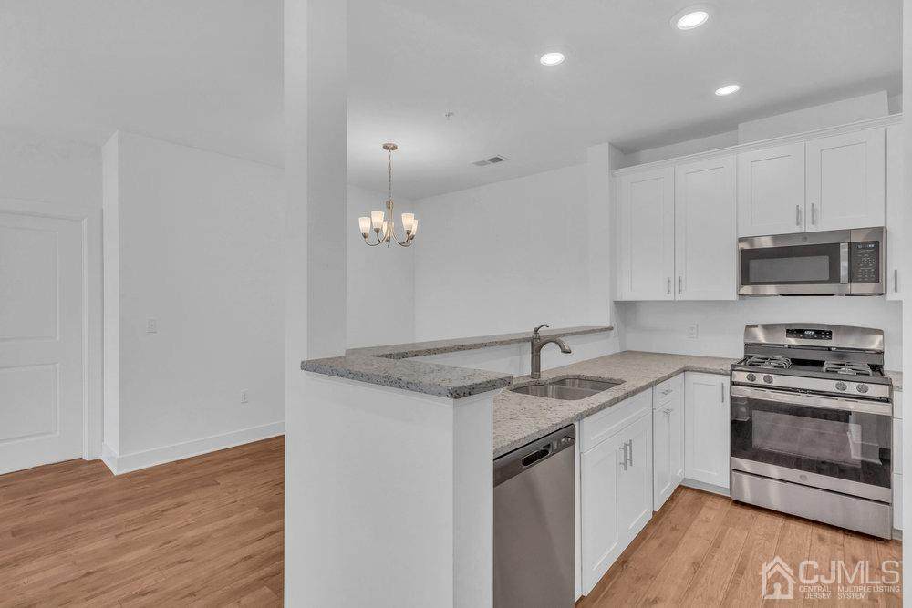 828 Stiller Lane - Photo 1