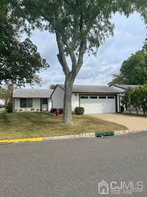 135 Chatham Drive - Photo 1