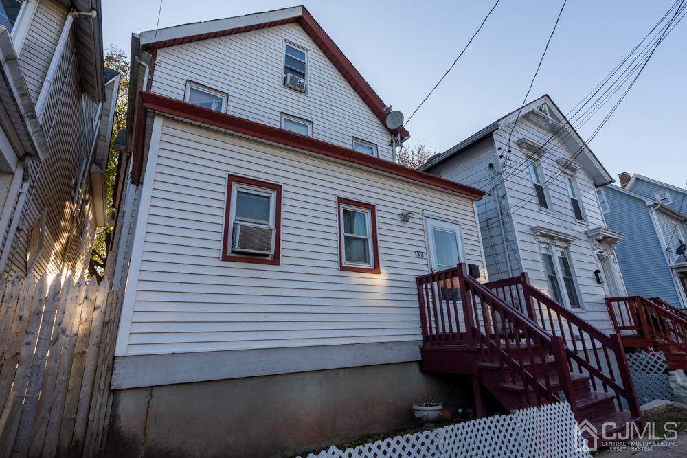 152 Townsend Street - Photo 1