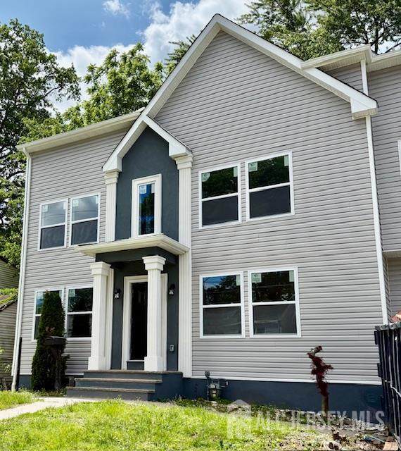 1552 Elaine Terrace - Photo 1