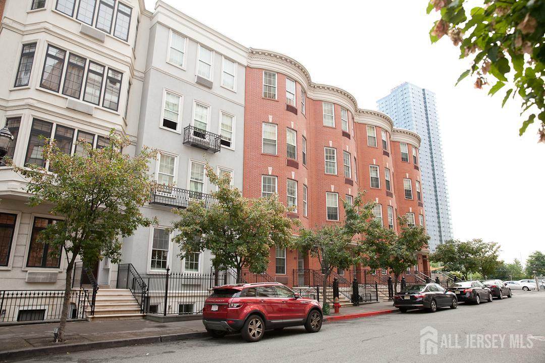 104 Tidewater Street - Photo 1