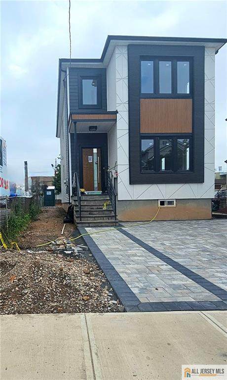 374 Oak Street - Photo 1