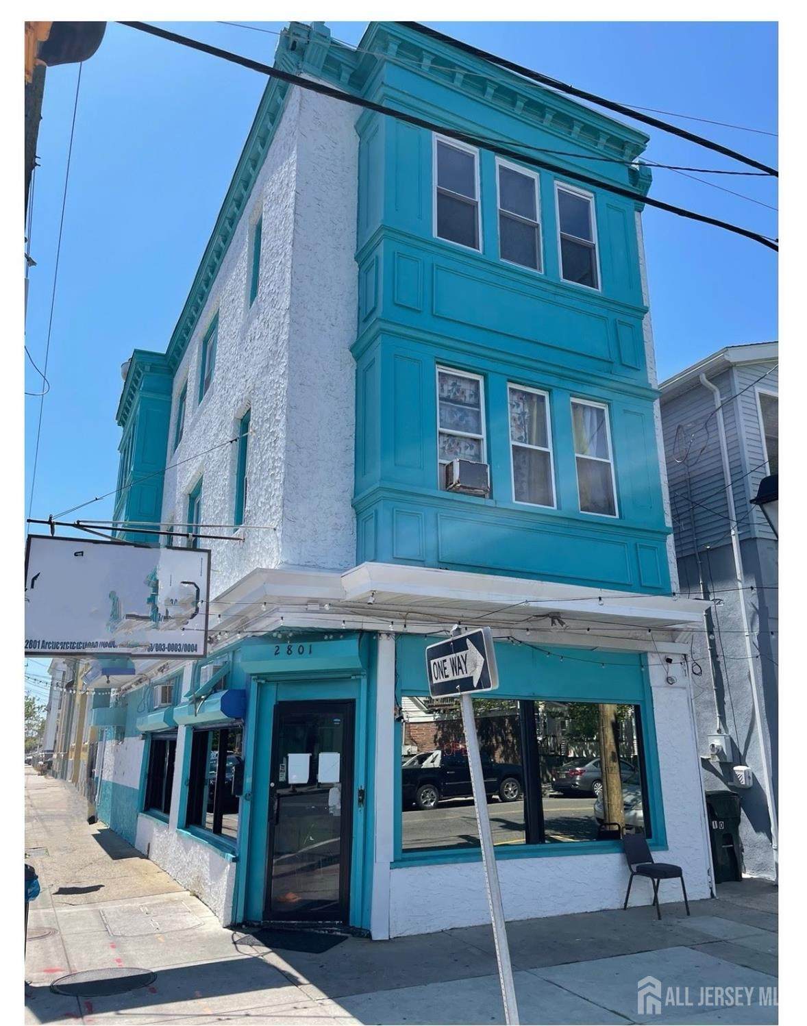 2801 Arctic Avenue - Photo 1