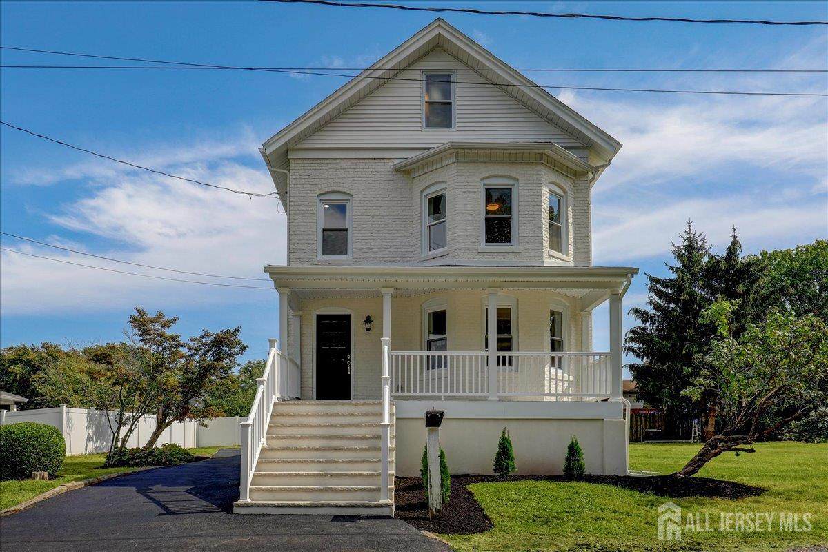 60 Biondi Avenue - Photo 1