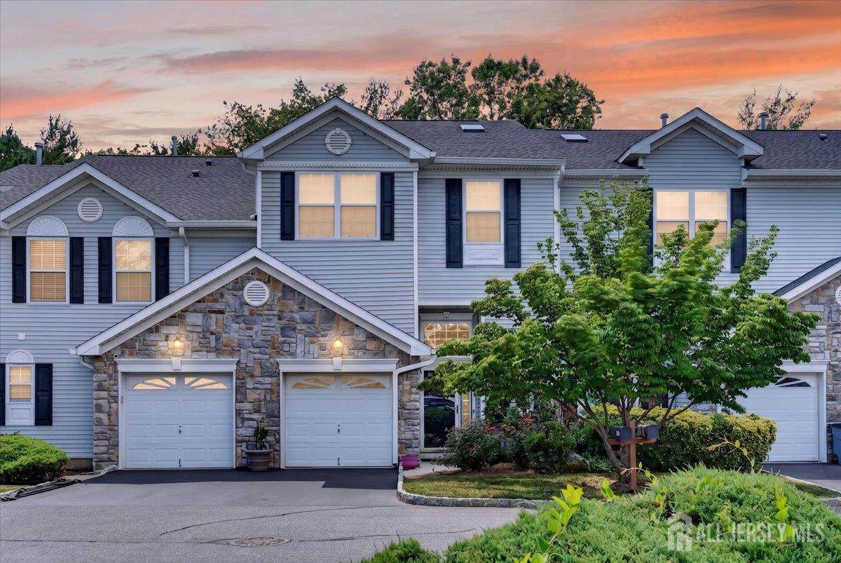 14 Linda Court - Photo 1