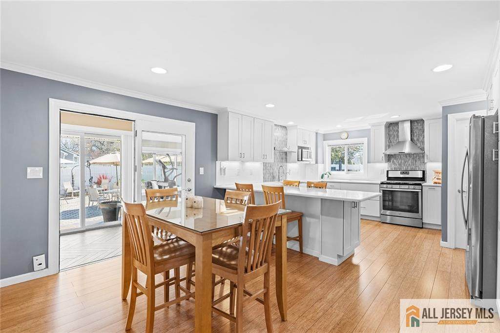 42 Lake Boulevard - Photo 1
