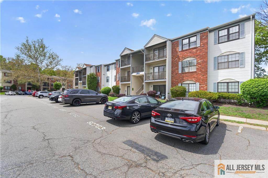 343 Lancaster Court - Photo 1