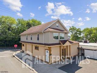 476 Bloy Street - Photo 1