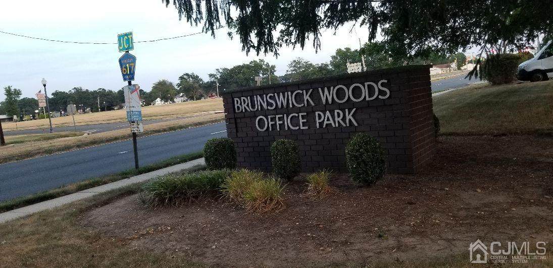 3 Brunswick Woods Drive - Photo 1