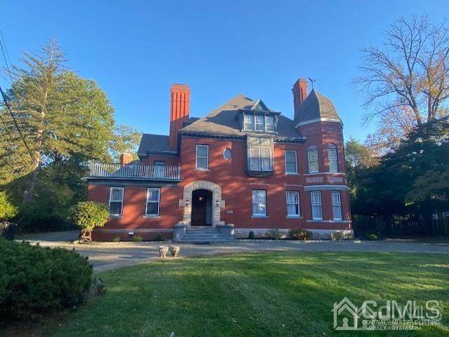 527-33 8th Street - Photo 1
