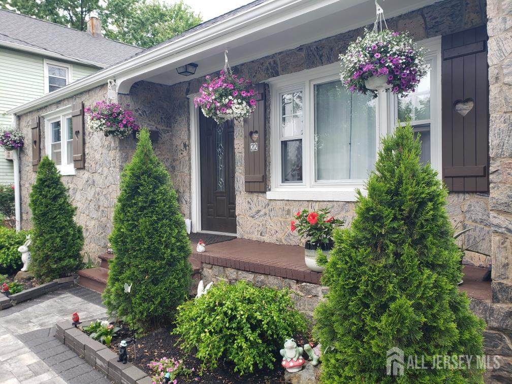 22 Trenton Avenue - Photo 1