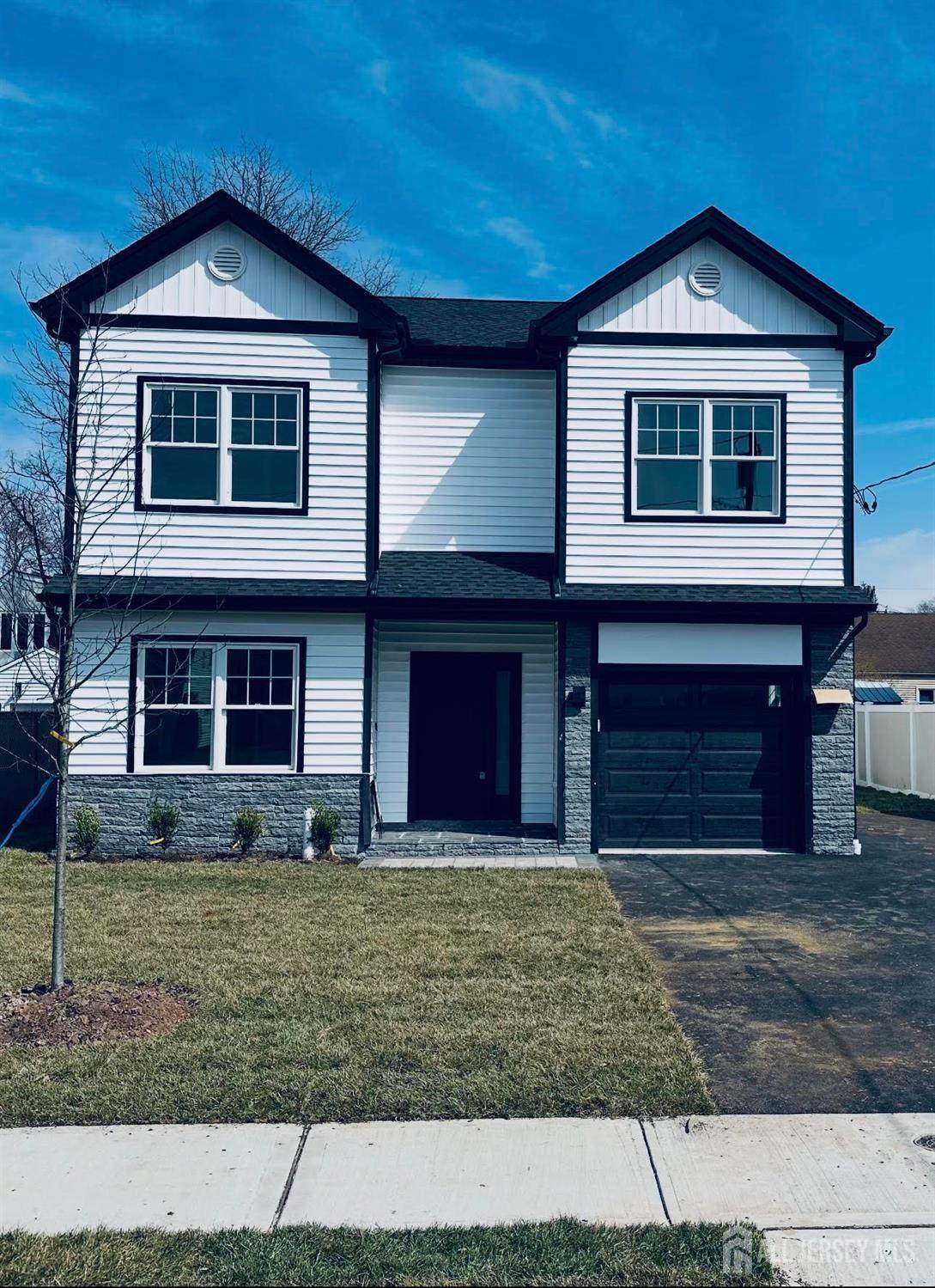 225 Penn Avenue - Photo 1