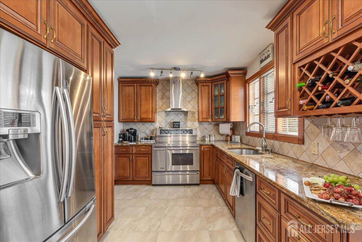 544 8th Street - Photo 1