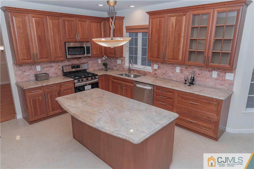11 Hawk Court - Photo 1