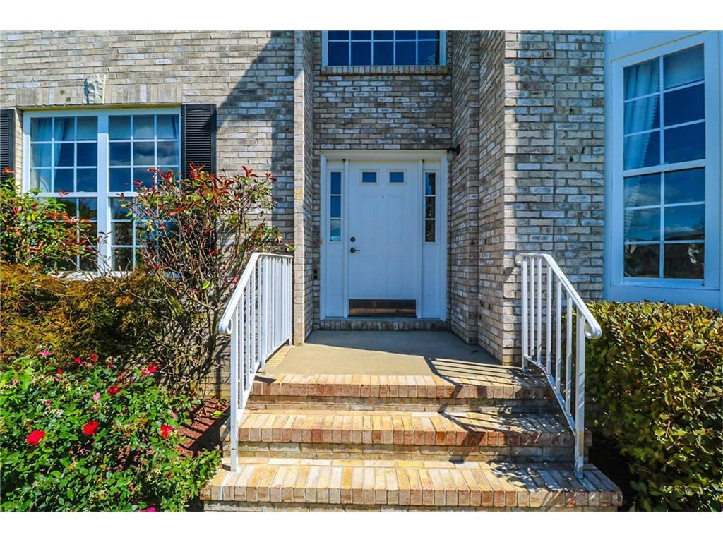 28 Avenue K - Photo 1
