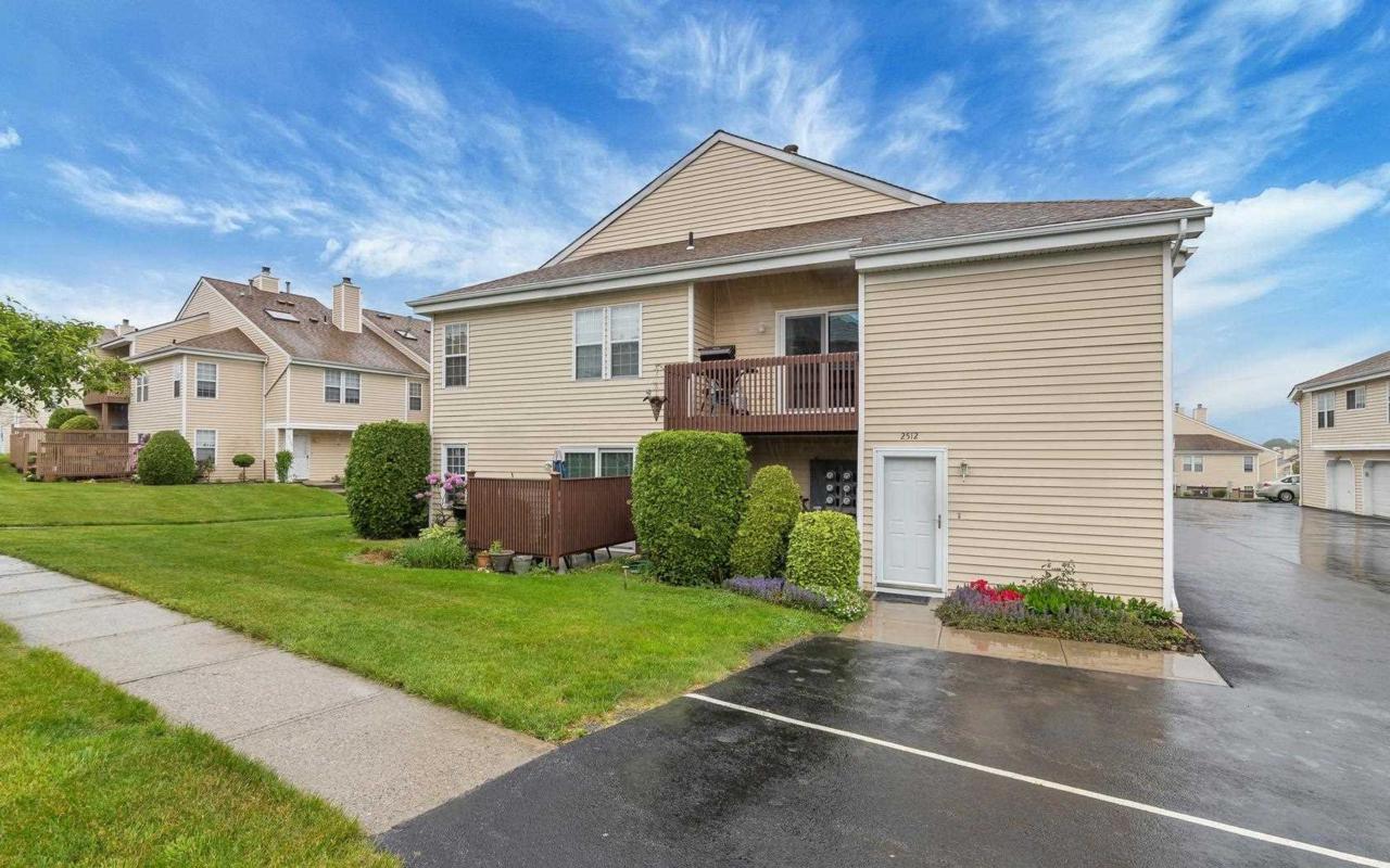 2512 Whispering Hills - Photo 1
