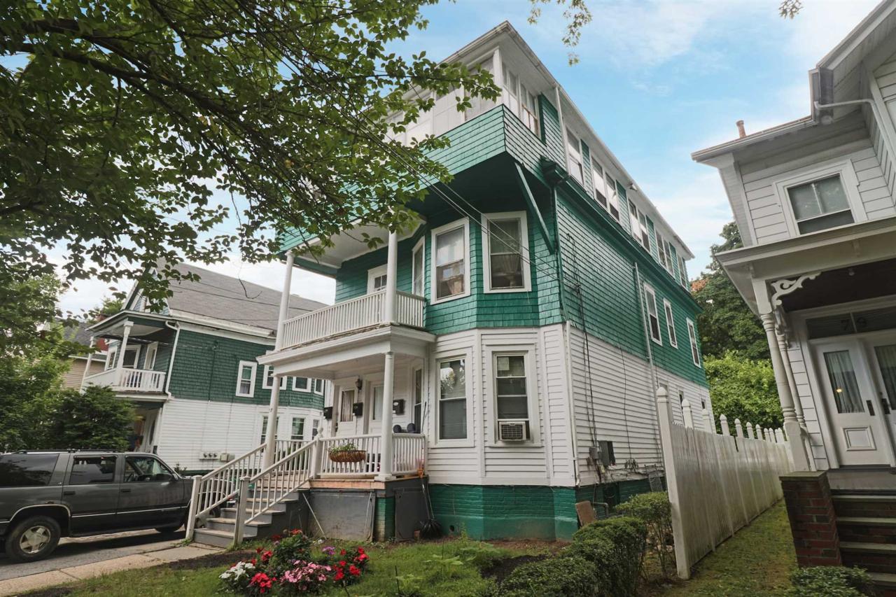 77 Carroll St - Photo 1