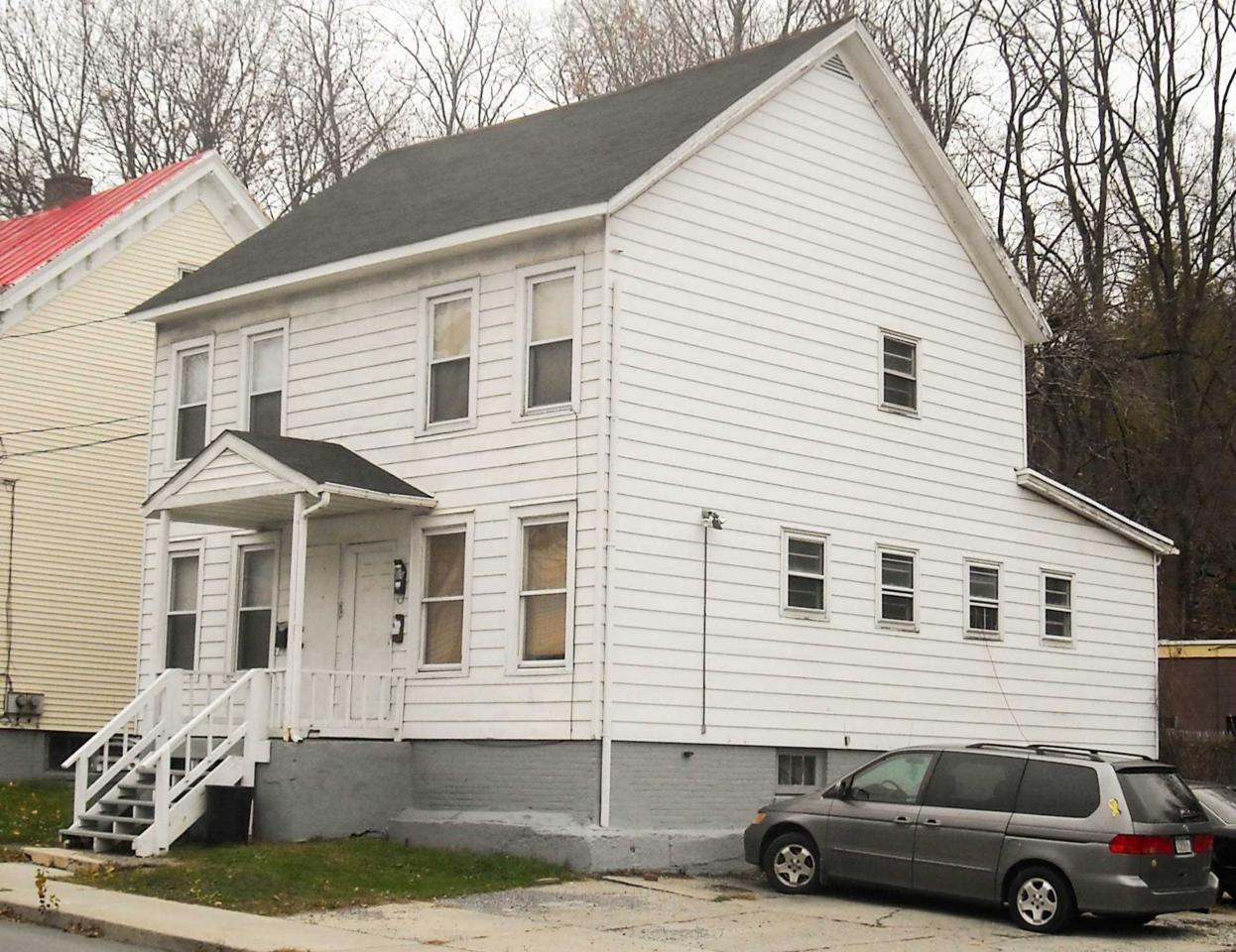160 Parker Ave - Photo 1