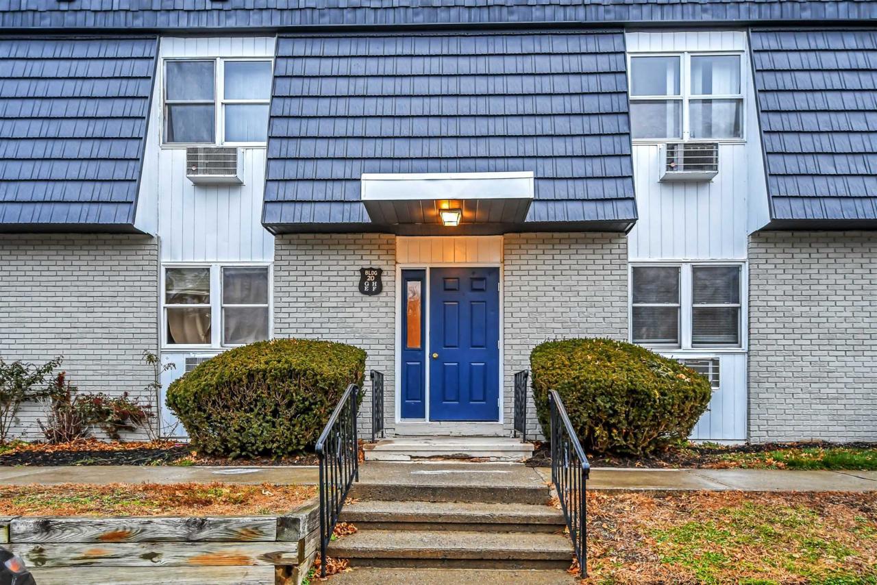 20 White Gate Rd - Photo 1