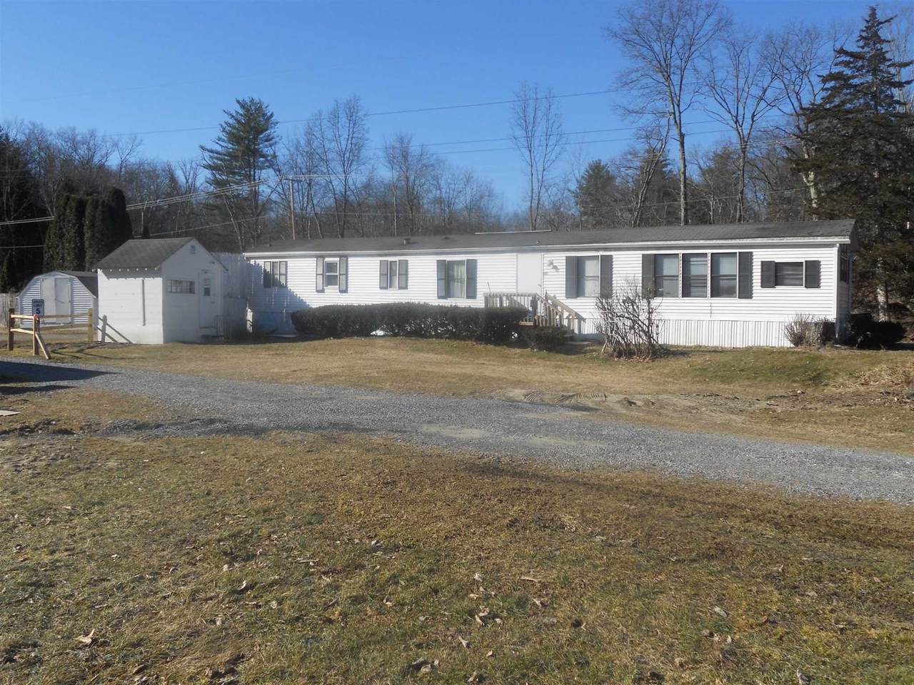 18 Brower Blvd - Photo 1