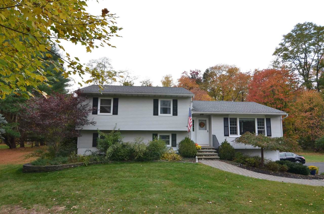 9 Thayer Ln - Photo 1
