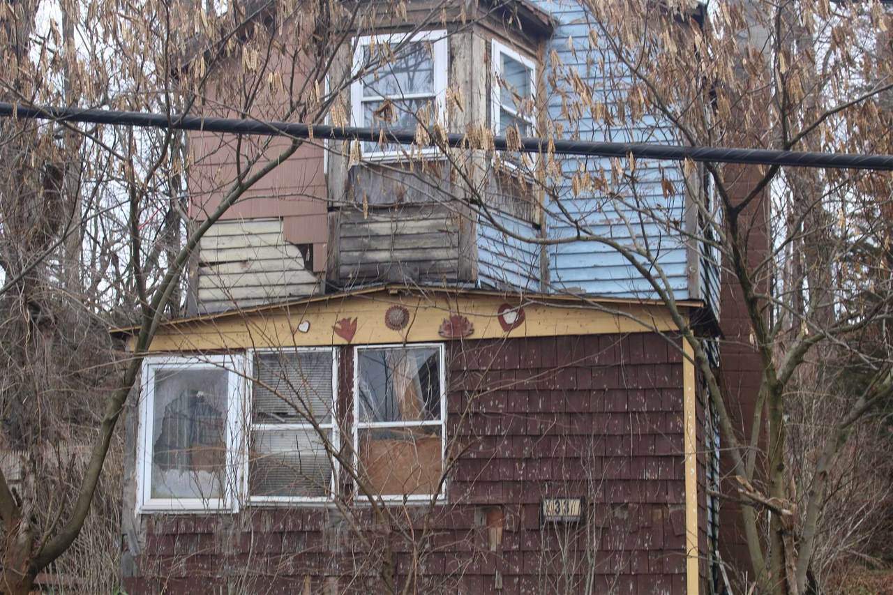 33 Salt Point Tpke - Photo 1