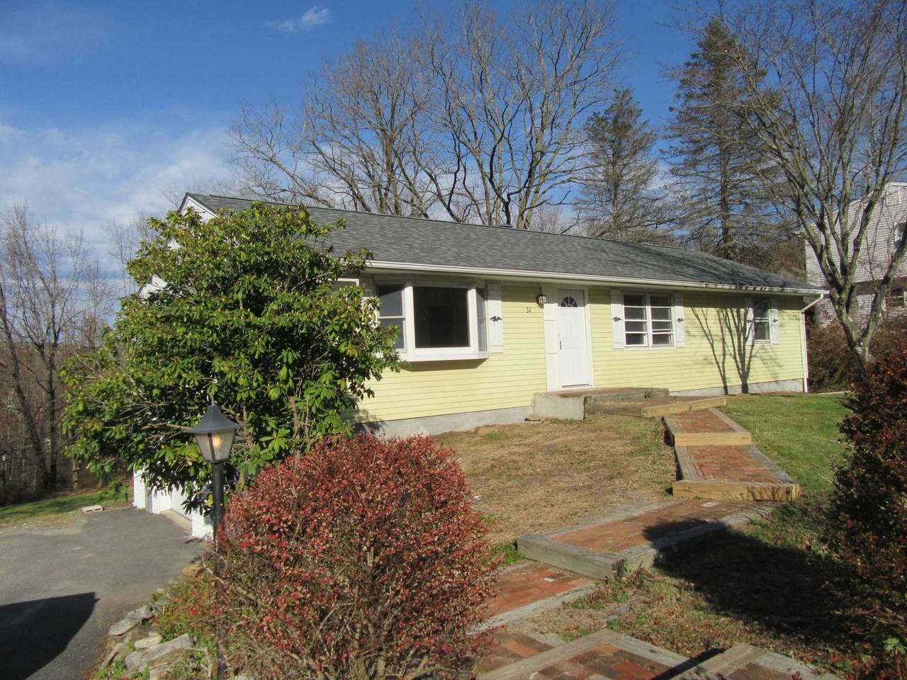 32 Meadow Ct - Photo 1