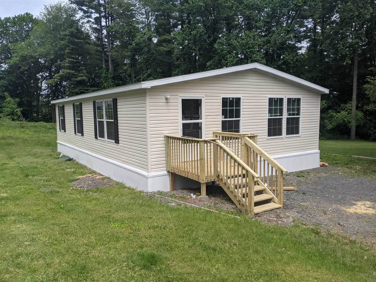 383 Ellen Street - Photo 1
