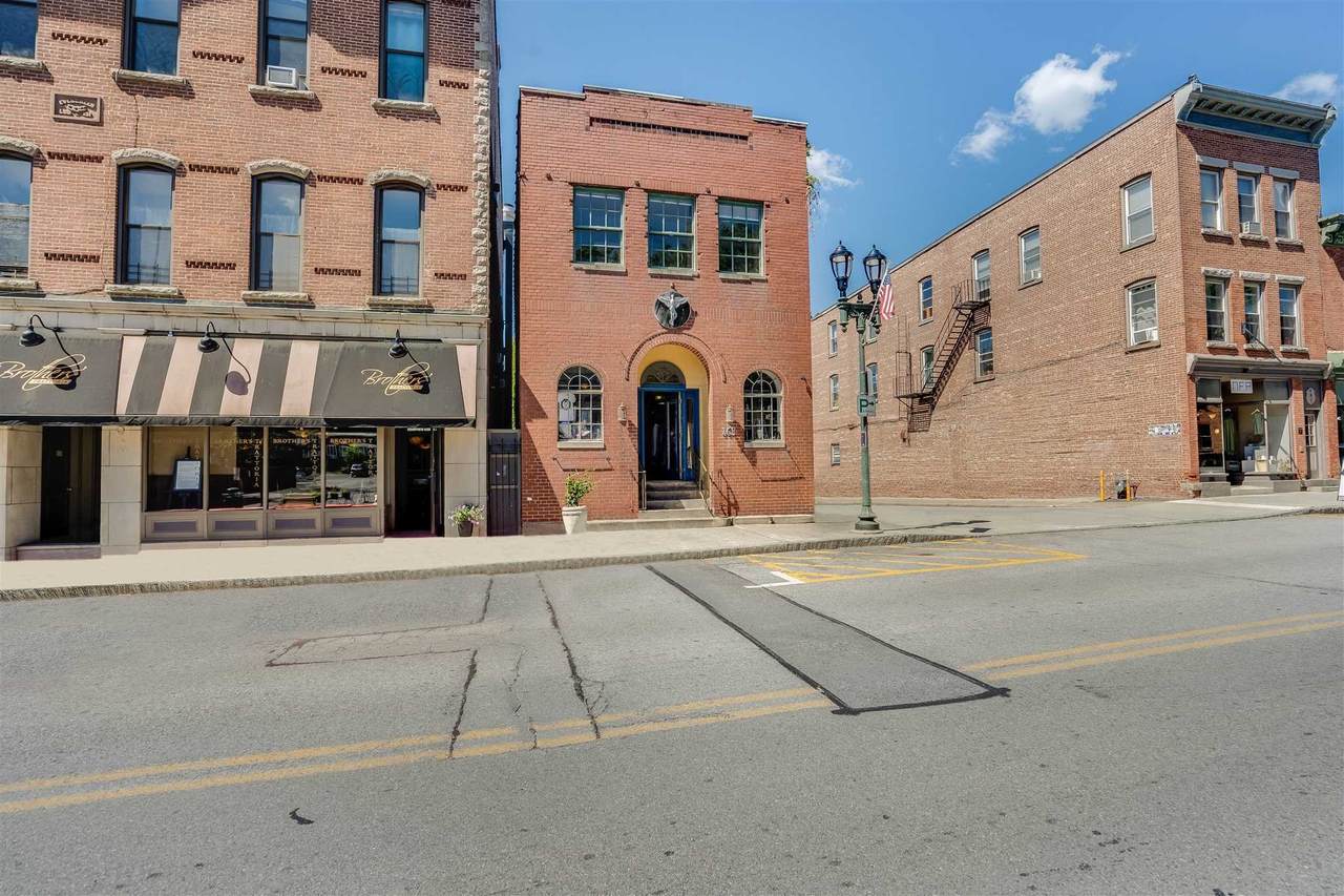 463 Main St - Photo 1