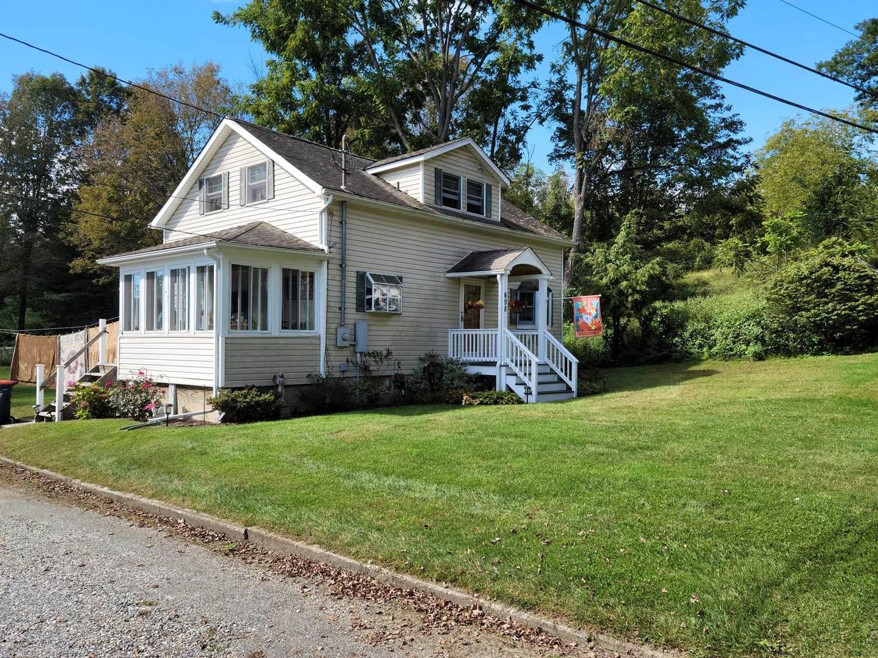 689 Butts Hollow Road - Photo 1