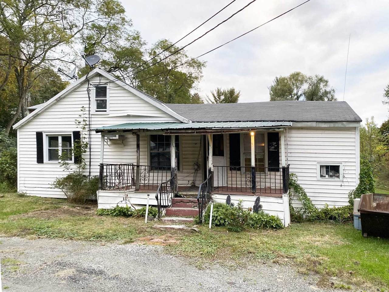 9 Wayne Drive - Photo 1