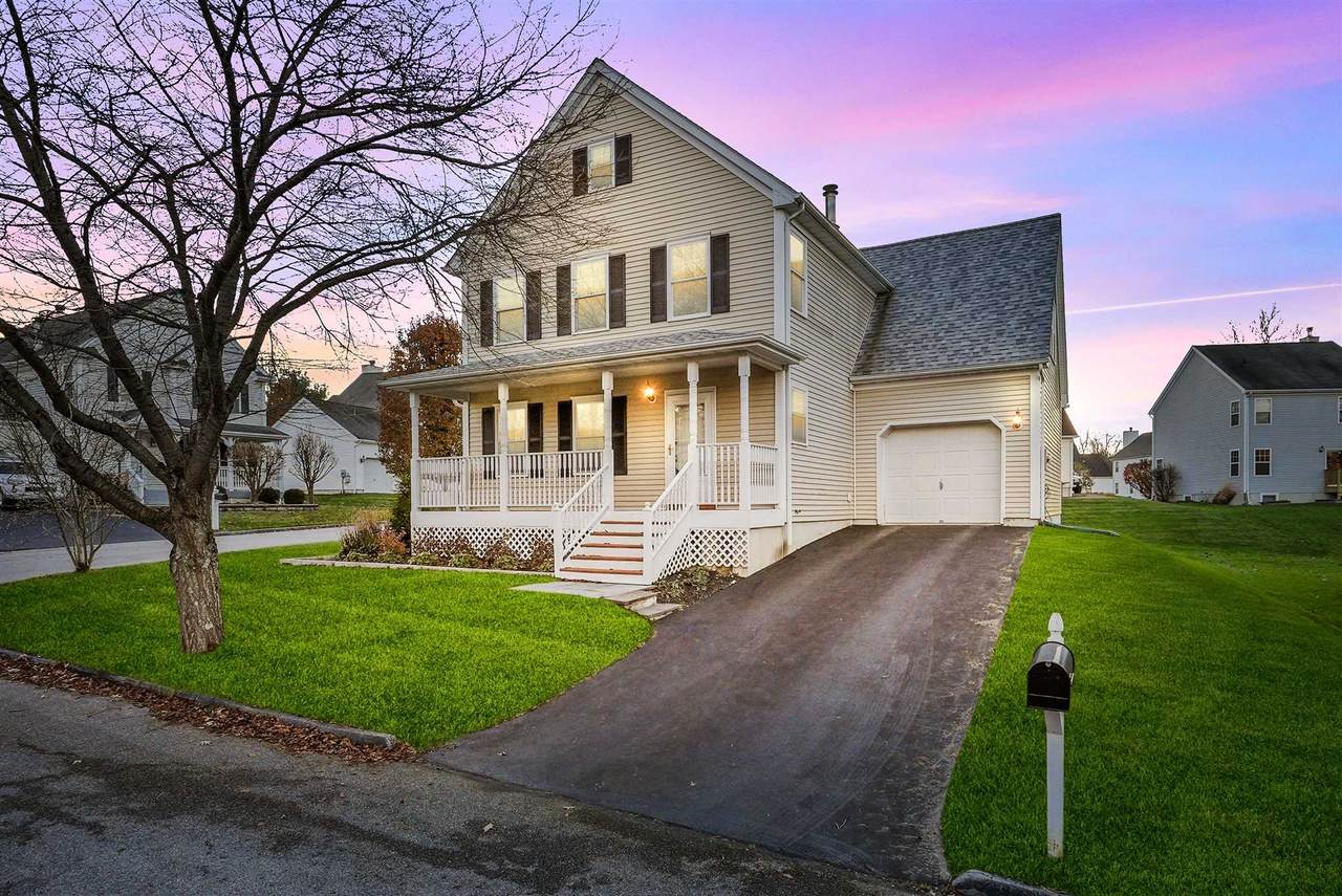32 Mill Pond Ln - Photo 1