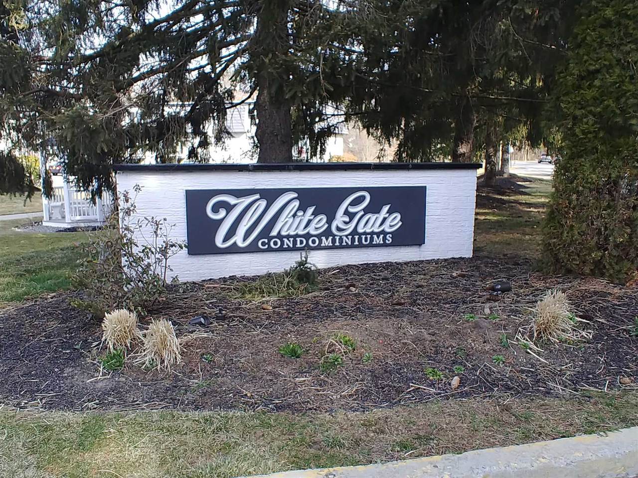 17 White Gate Rd - Photo 1