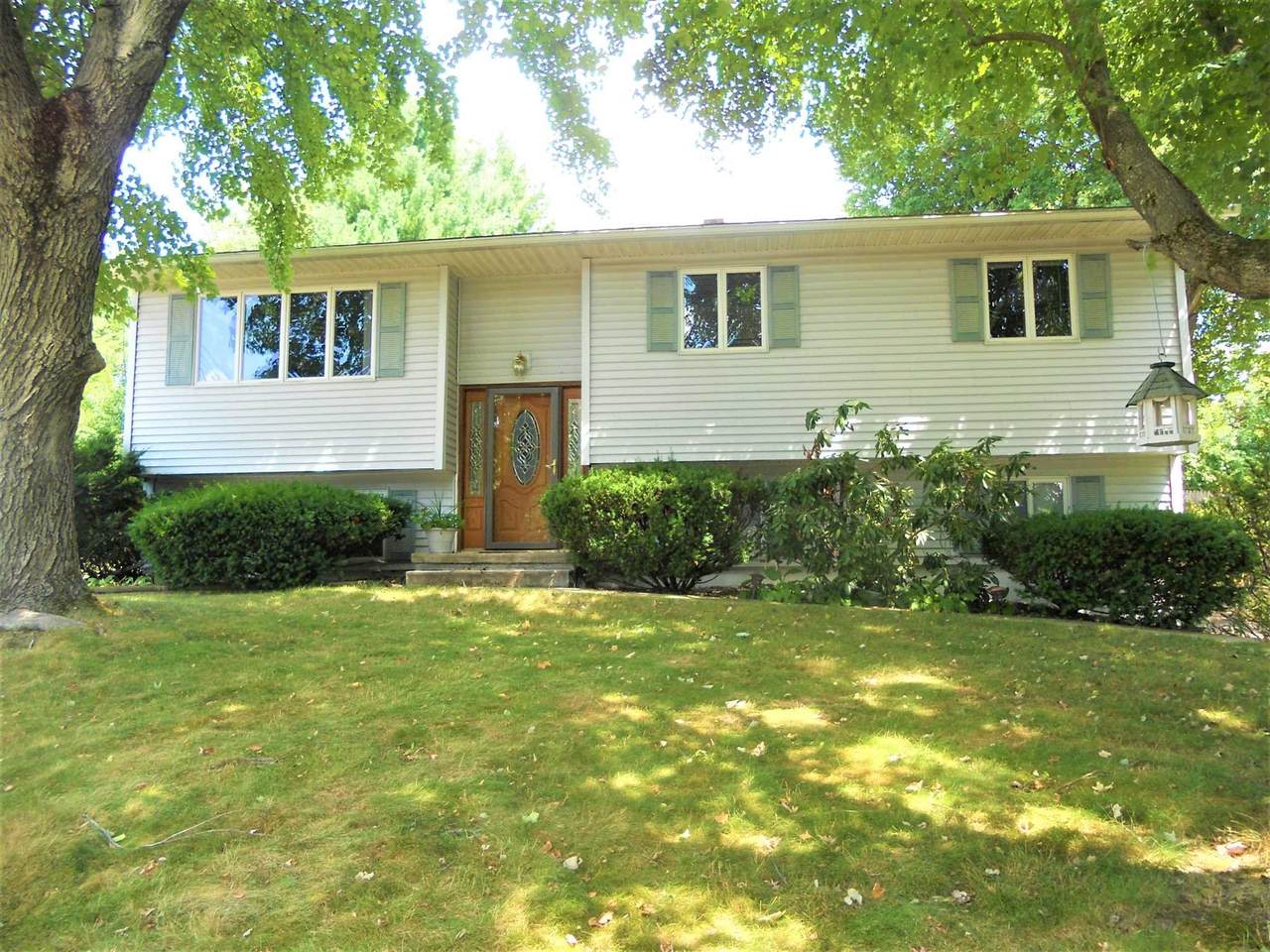 4 Waters Edge Rd - Photo 1