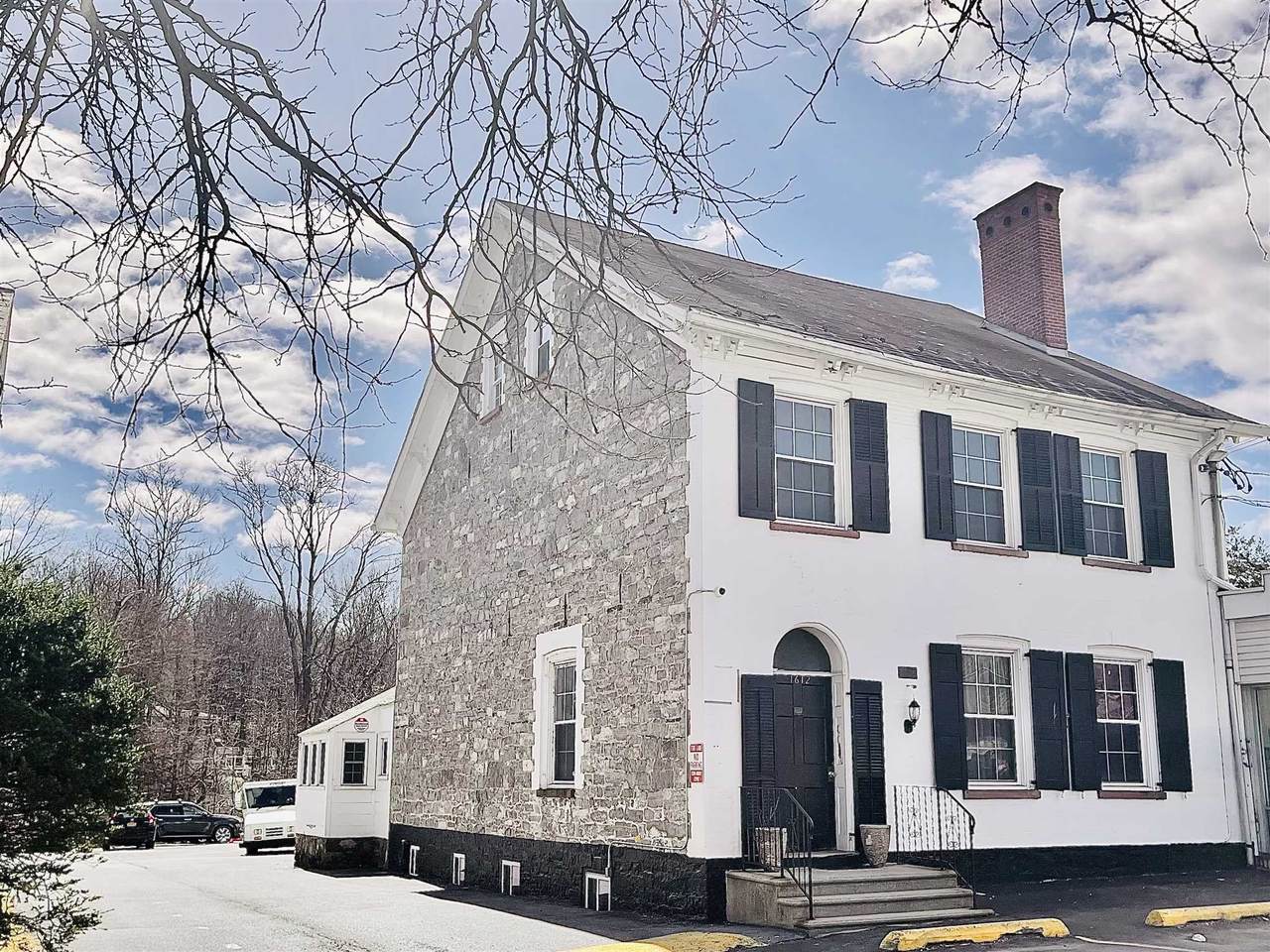 1612 Main Street - Photo 1