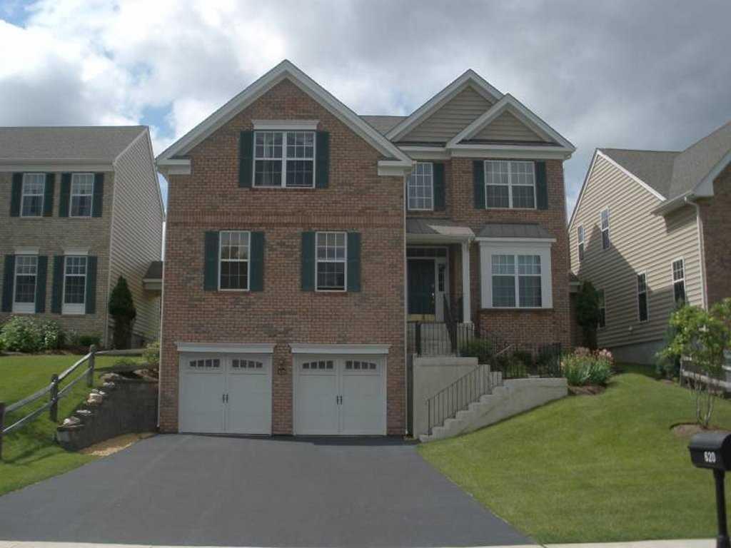 620 Creekside Ln - Photo 1