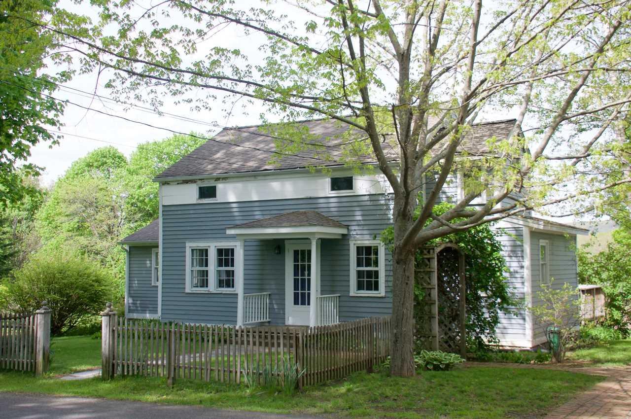 565 Carpenter Hill - Photo 1