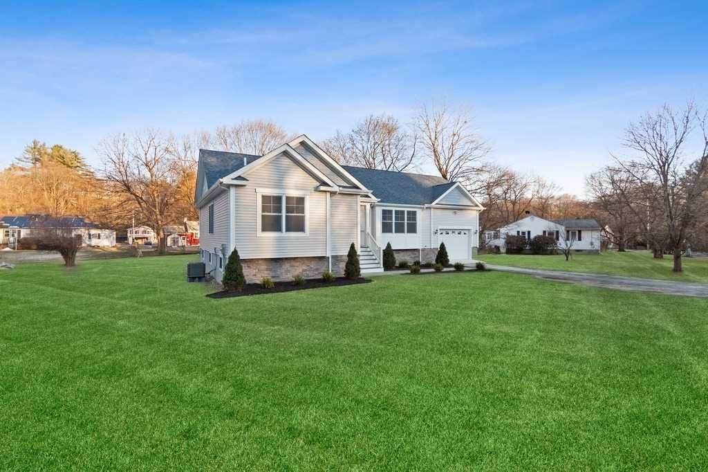 30 Shamrock Cir - Photo 1