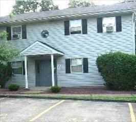 Ivy Court - Photo 1