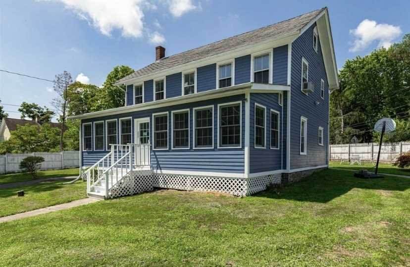 121 Main St - Photo 1