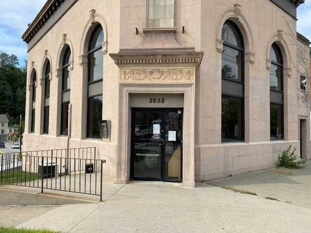 2658 Main St - Photo 1