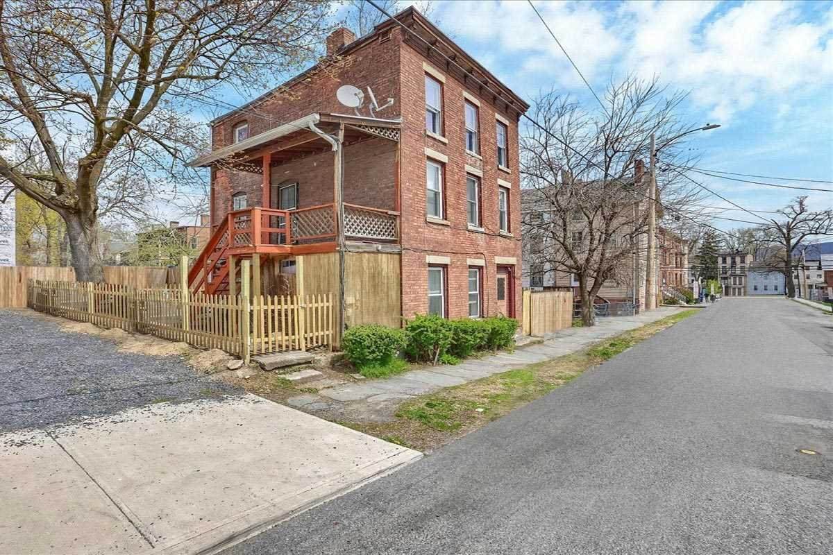 26 Farrington St - Photo 1