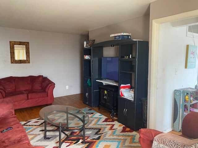 6 Colonial Road - Photo 1