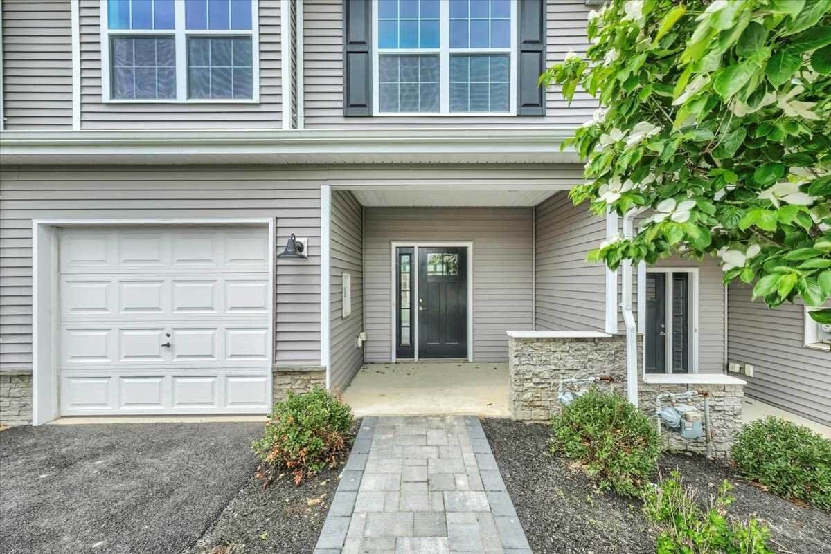 6 Champlain Way - Photo 1