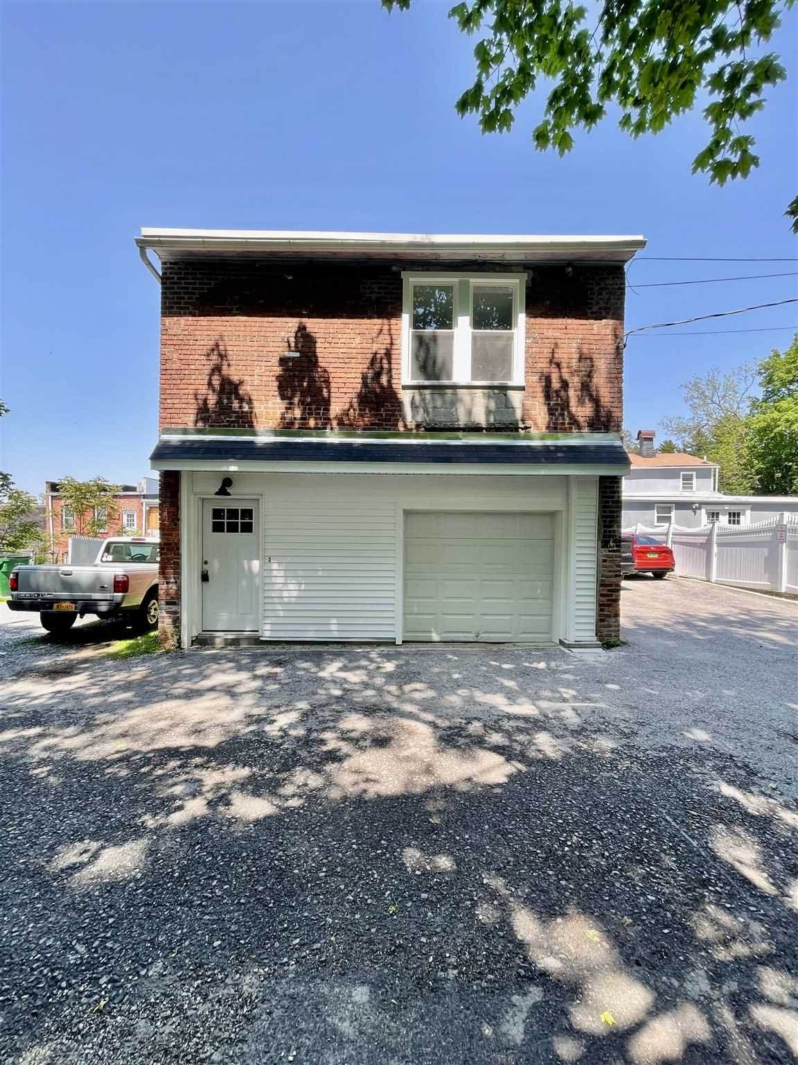 2651 E Main - Photo 1