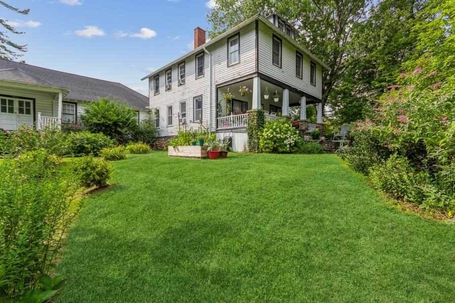 181 Ulster Ave - Photo 1