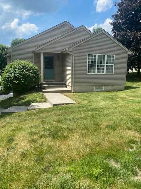 136 Elmcrest Dr - Photo 1